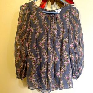 LC Lauren Conrad Gray Floral Blouse (Size Medium) **Tag Still On / Never Worn**